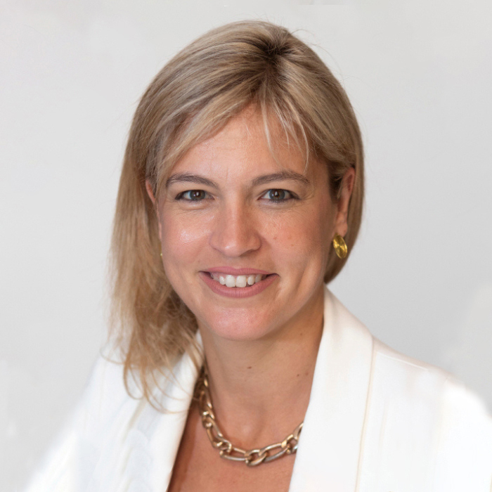 PRESIDENTA